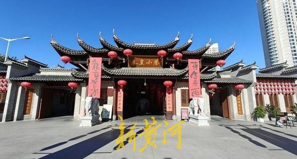 秦皇岛一网红夜市被指违规占用规划绿地却经营4年之久<strong></p>
<p>最新众筹虚拟币</strong>，当地回应：无审批手续 | 刚调查