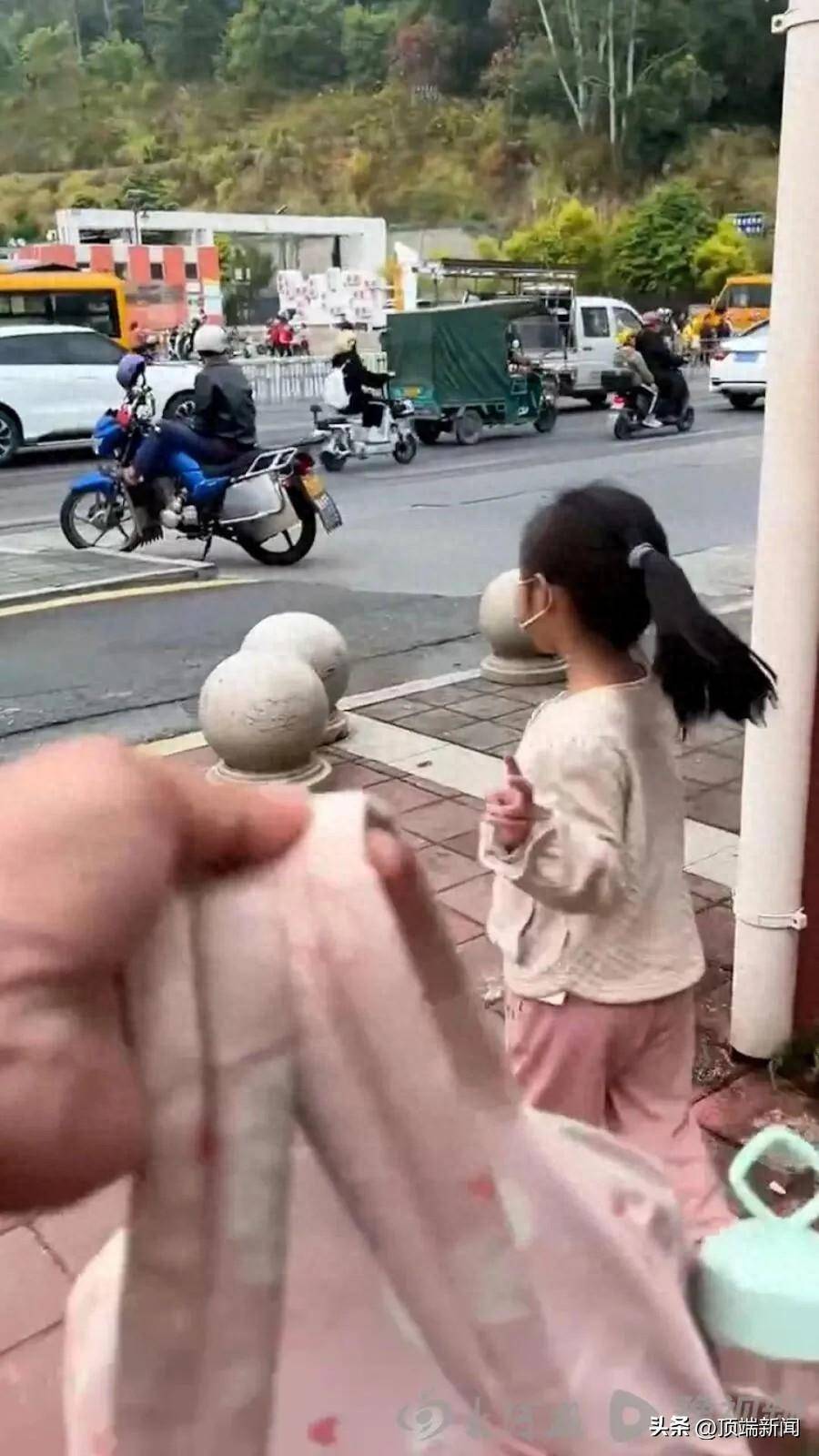 被泼开水女童返校书包现恐吓信：“再发视频<strong></p>
<p>第一滴血虚拟币</strong>，要你全家不好过”
