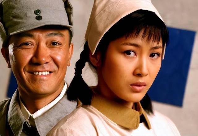 富商周旭辉<strong></p>
<p>投资虚拟币哪个好</strong>，44岁娶小12岁女星童蕾，获刑3年后，妻女过得如何？