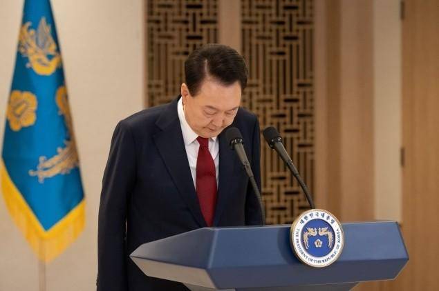 法院下达“最后通牒”<strong></p>
<p>欧盟币虚拟货币</strong>，连抓人带抄家，尹锡悦还能垂死挣扎一下？