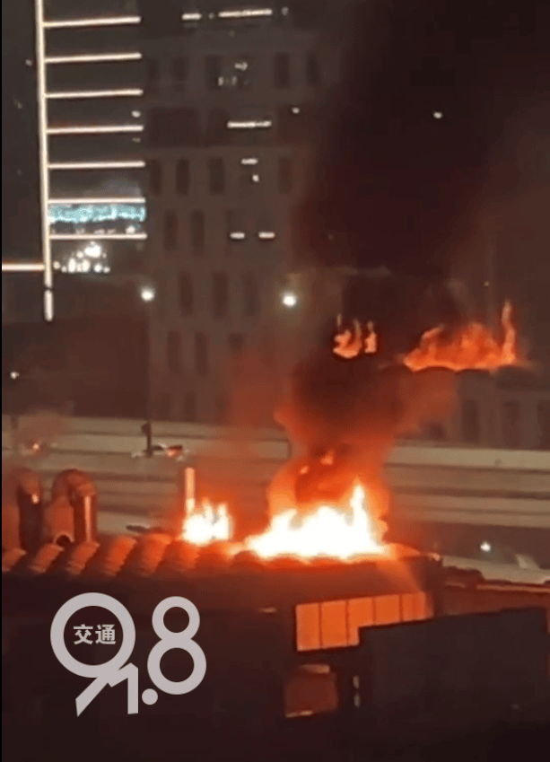 刚刚<strong></p>
<p>虚拟货币</strong>！杭州一建筑突发爆炸！