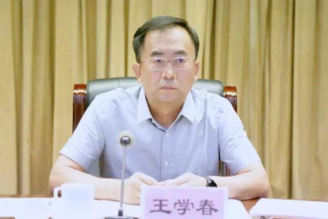 另有任用的山东省管干部王学春<strong></p>
<p>中国元熊猫虚拟币</strong>，履新职