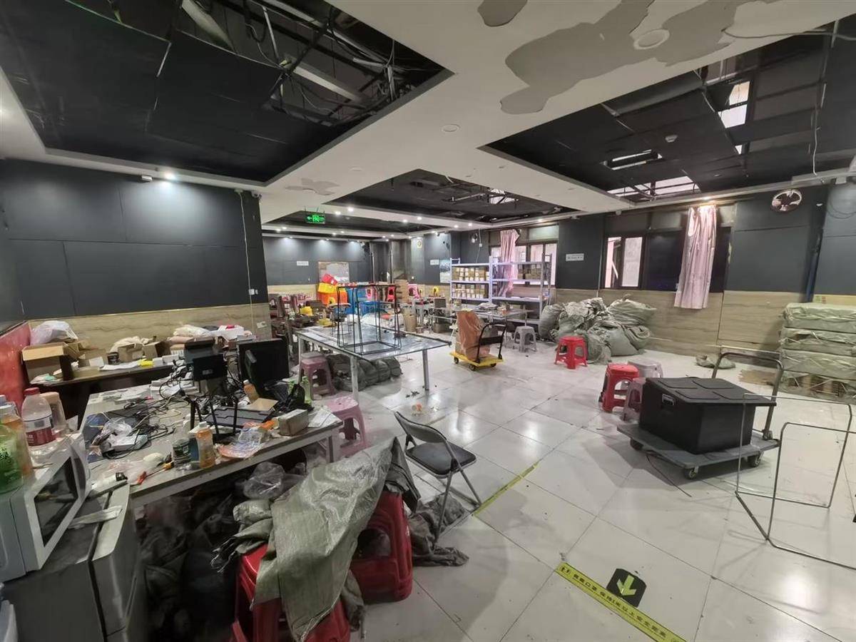 他发出的81万件快递全是电诈卡片<strong></p>
<p>虚拟币管理办法</strong>！武汉江岸警方破获特大诈骗案