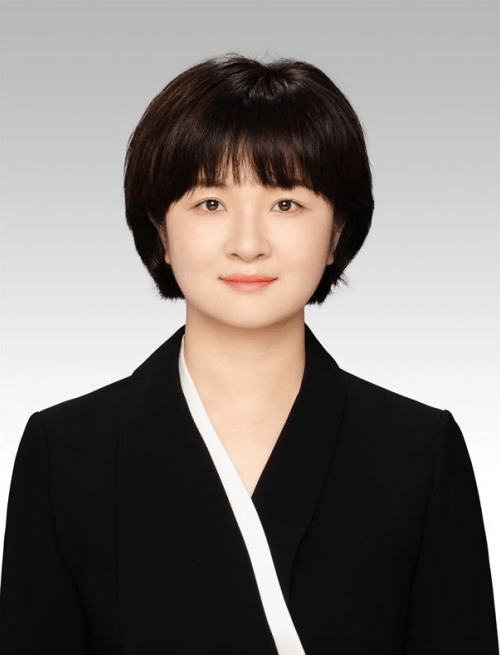 不到1年再公示<strong></p>
<p>币安网虚拟币交易</strong>，生于1987年的李金玲，拟提名为县长候选人