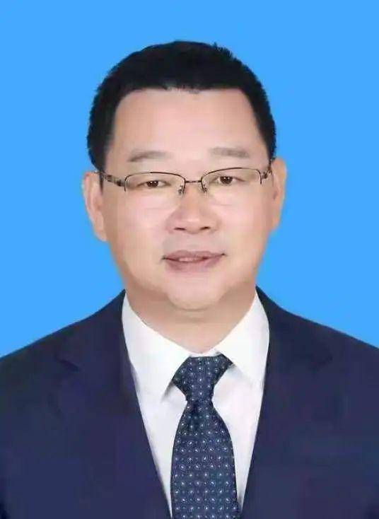 北京4位副区长拟任区委常委<strong></p>
<p>营业执照</strong>，1位“准85后”