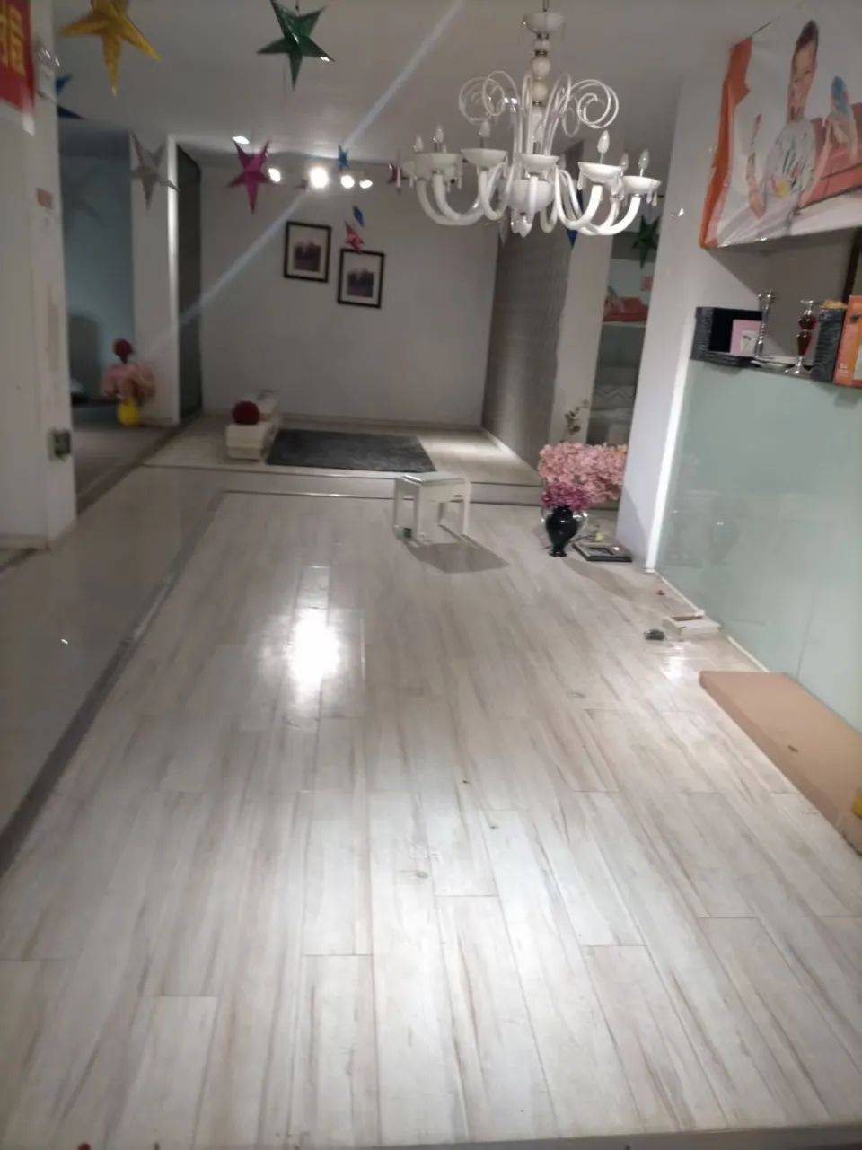 湖南一女子称价值百万家具失踪5年难立案：二房东是民警<strong></p>
<p>dot</strong>，其父系退休县领导