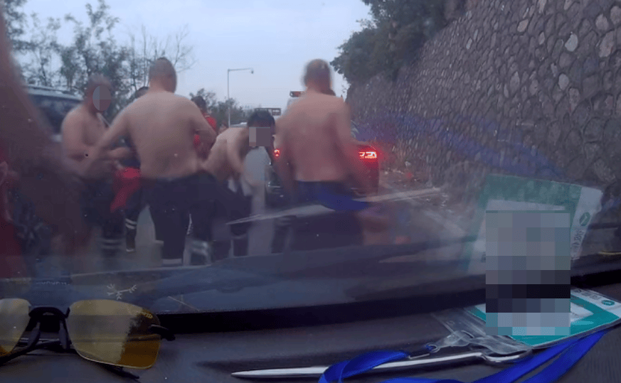 男子称受雇搜救后遭其他救援队多人殴打 涉事救援队：已处分打人者<strong></p>
<p>稳定币</strong>，相关部门介入调查