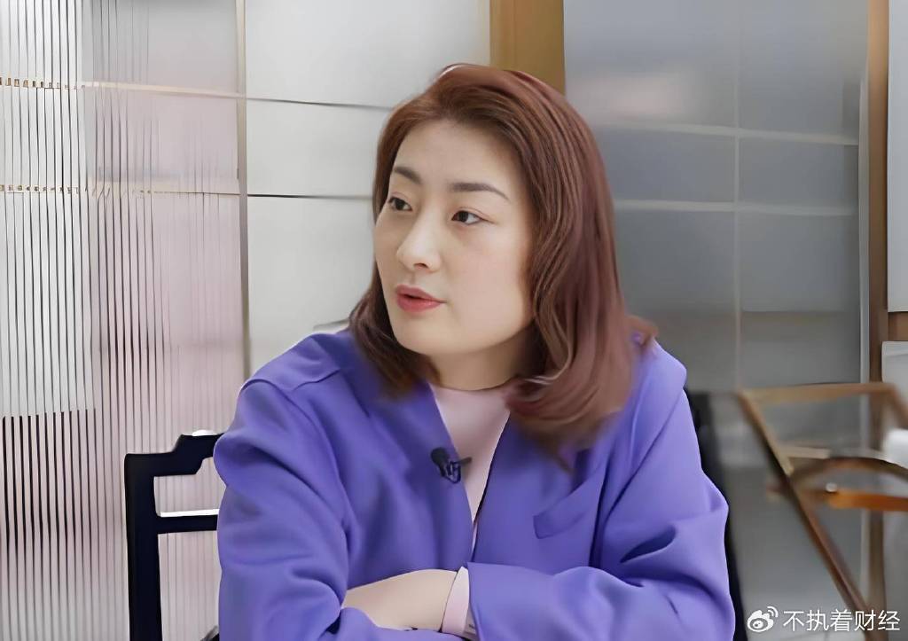 宗庆后声称一天只花几块钱<strong></p>
<p>美元稳定币</strong>，实际上满世界买豪宅，海外资产18亿