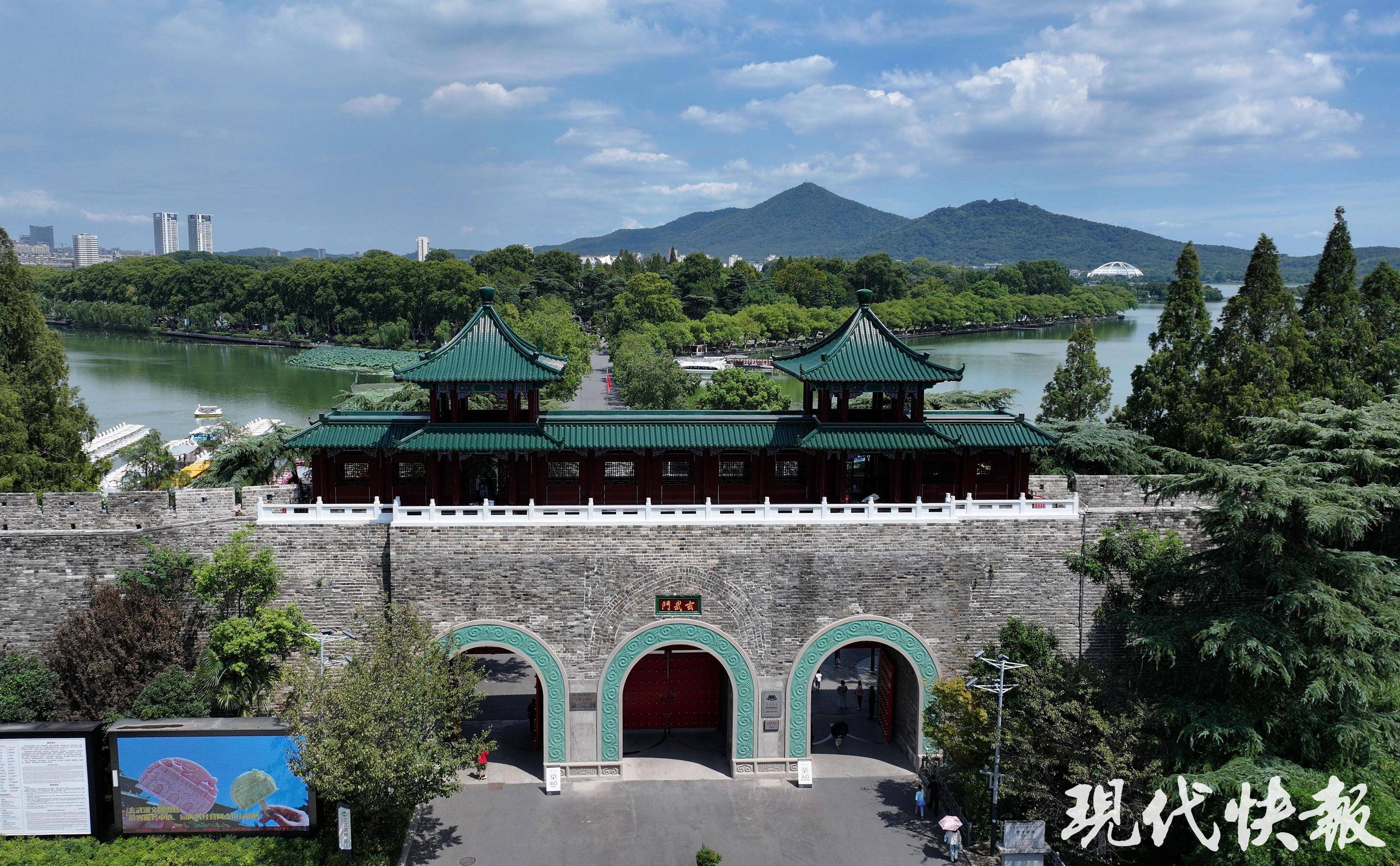 读城︱650岁南京城墙“最美1400米”修缮完成<strong></p>
<p>南宁百货股票</strong>，城墙北线恢复全线开放
