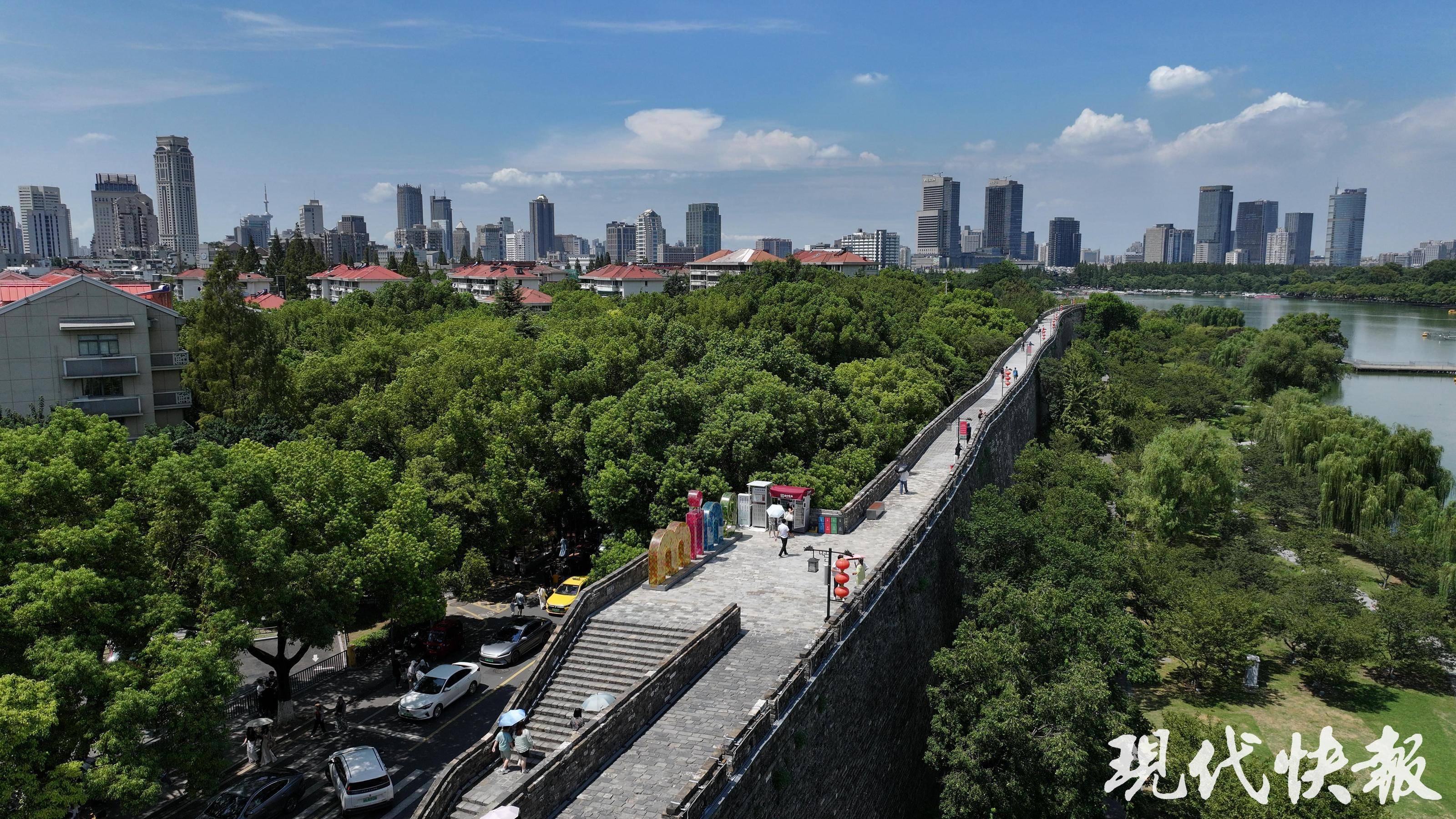 读城︱650岁南京城墙“最美1400米”修缮完成<strong></p>
<p>南宁百货股票</strong>，城墙北线恢复全线开放