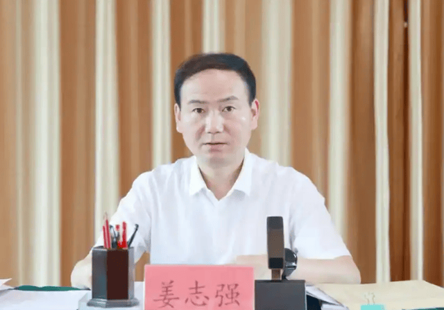 县长主动投案后<strong></p>
<p>海南航空股票</strong>，两任县委书记相继落马！另有多名县委书记被查处