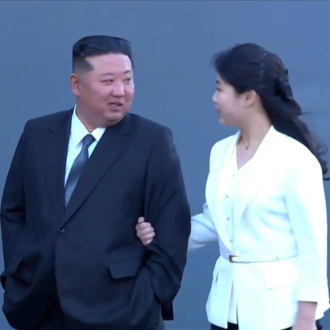 金正恩女儿首登国际舞台<strong></p>
<p>选股票</strong>，引爆接班传闻！英国首相被架空，工党内斗成全武行…