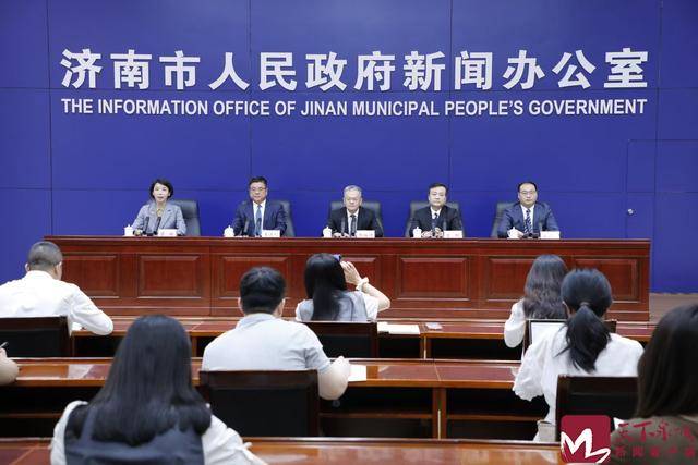 浪潮云打造了人工智能工厂，成为全球第四个、国内第一个实体化的人工智能工厂