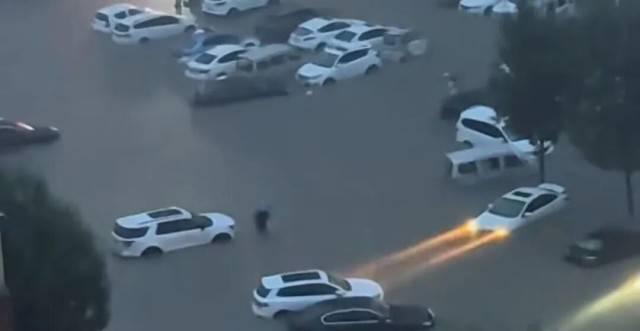 “小区门口的水已经到腰”<strong></p>
<p>股票上市</strong>！多地出现城市内涝