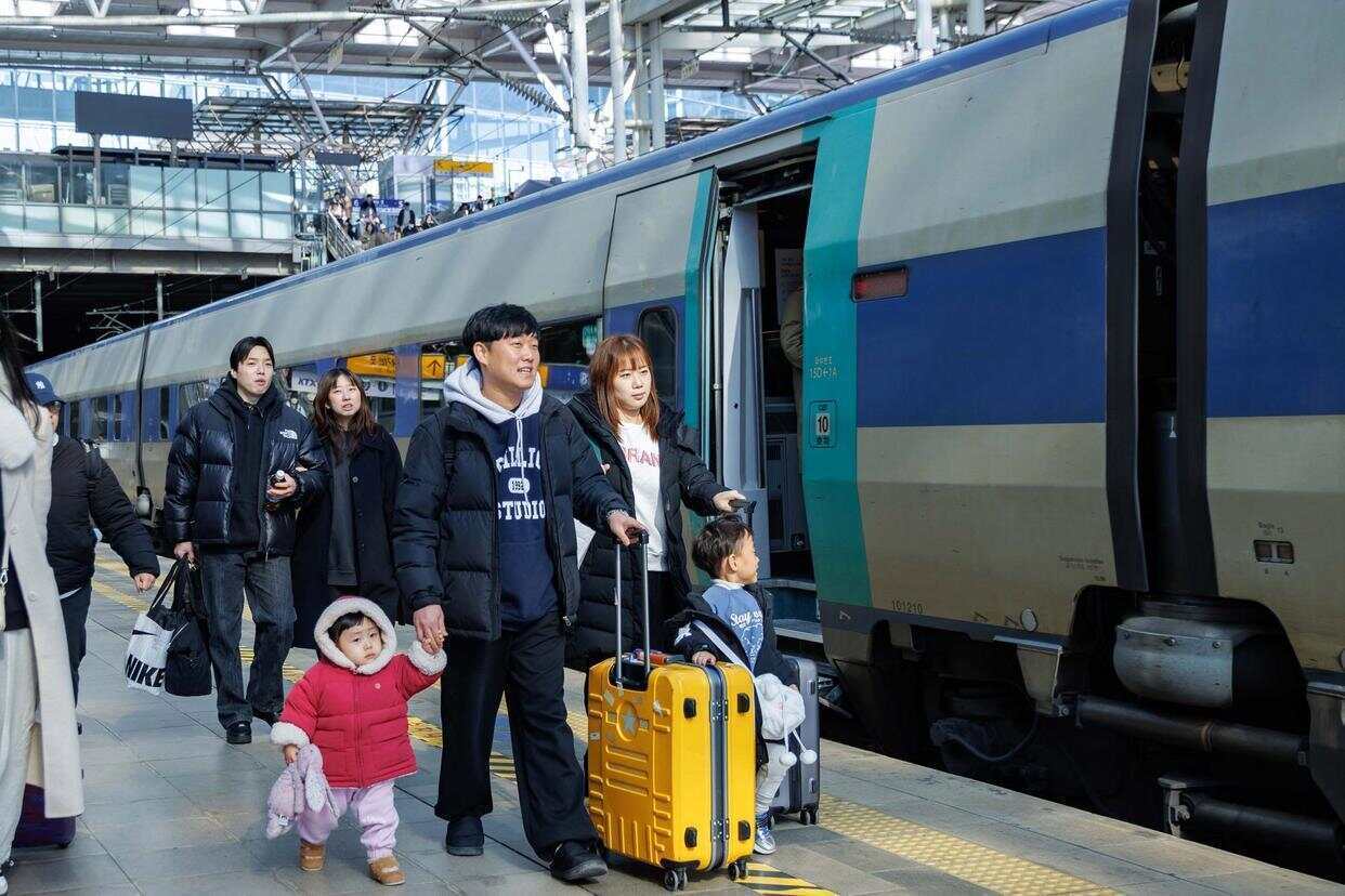 韩国人口萎缩<strong></p>
<p>好当家股票</strong>，中小学班级人数为何不减反增?