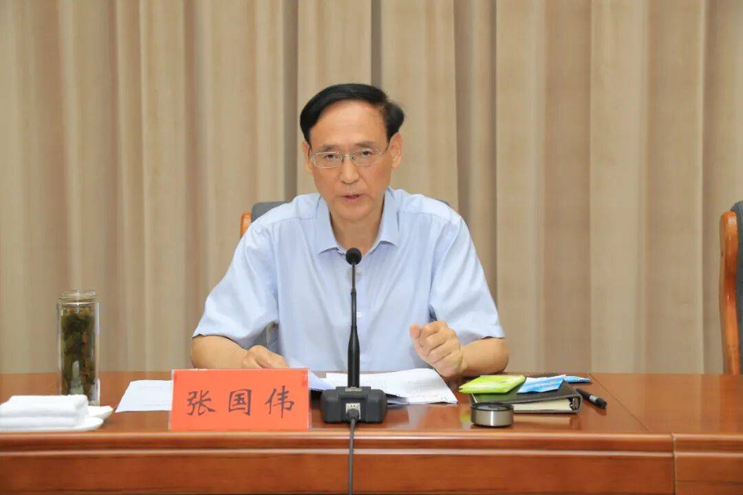 河南通报：正厅级张国伟<strong></p>
<p>好当家股票</strong>，主动投案