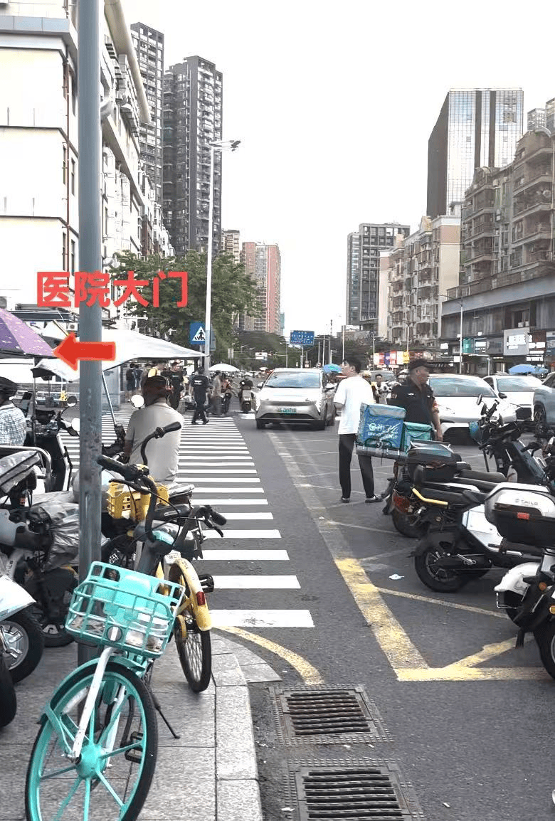 深圳一医院门口被指“举步维艰”<strong></p>
<p>雷柏科技股票</strong>！整治后记者实探:仍很堵
