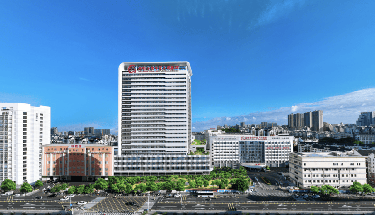 深圳一医院门口被指“举步维艰”<strong></p>
<p>雷柏科技股票</strong>！整治后记者实探:仍很堵