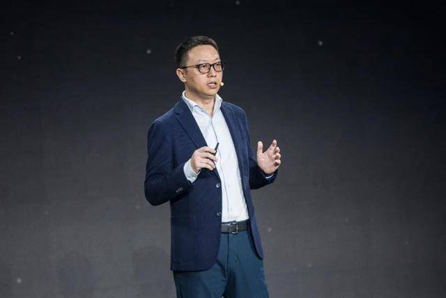 月涨1万亿<strong></p>
<p>雷柏科技股票</strong>，阿里讲了一个新故事