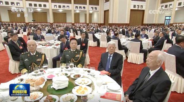 今年的国庆招待会<strong></p>
<p>粤传媒股票</strong>，有几个重要信息