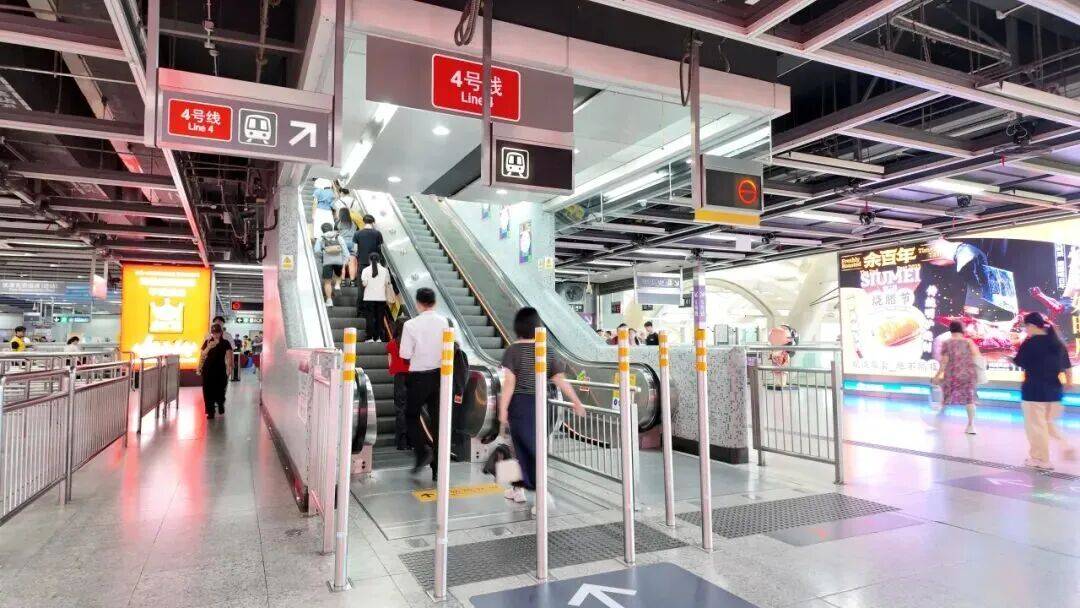 深圳北站凌晨返深被刷爆<strong></p>
<p>三博脑科股票</strong>!附近叫车超200人?别慌!公交地铁加班护送