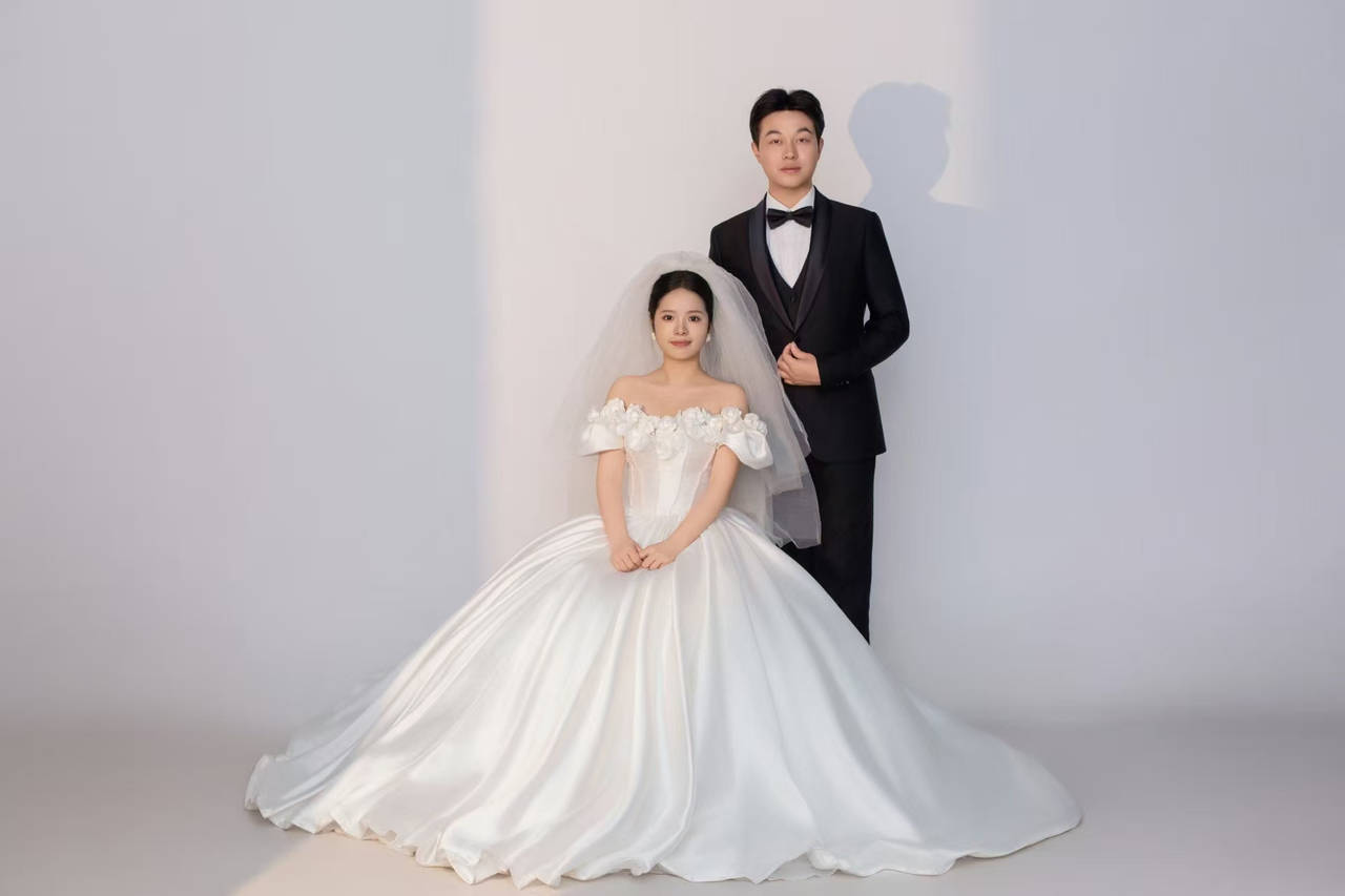 那个让老师骄傲的“调皮”班级!30年同学聚会<strong></p>
<p>上工申贝股票</strong>,还伴有一封来自贵州的感谢信