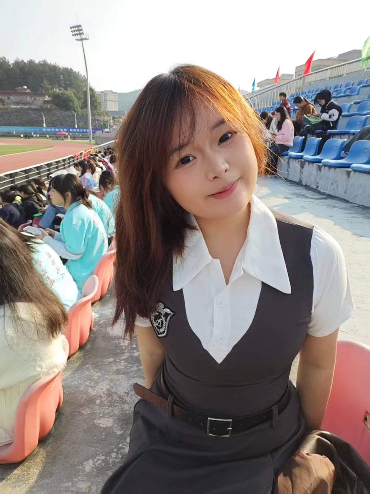 那个让老师骄傲的“调皮”班级!30年同学聚会<strong></p>
<p>上工申贝股票</strong>,还伴有一封来自贵州的感谢信