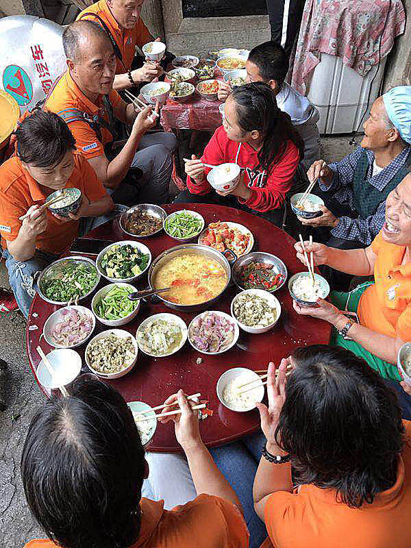 那个让老师骄傲的“调皮”班级!30年同学聚会<strong></p>
<p>上工申贝股票</strong>,还伴有一封来自贵州的感谢信