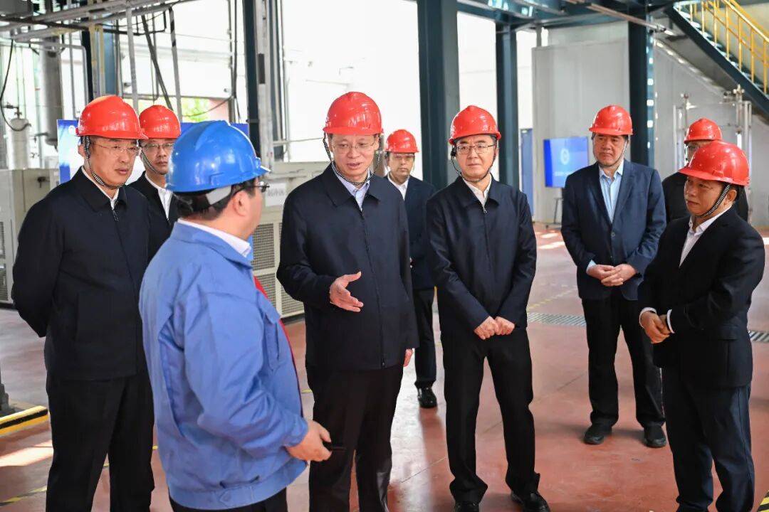 新任辽宁省委书记许昆林<strong></p>
<p>荣盛发展股票</strong>,到大连调研