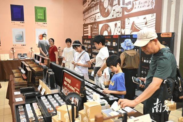 镇街周报|佛山“双节”文旅成绩单出炉<strong></p>
<p>海南发展股票</strong>,谁最吸睛