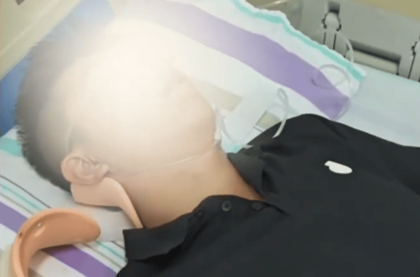 女司机撞到未拴绳的狗<strong></p>
<p>海南发展股票</strong>,同车男子遭狗主人亲友围殴!警方通报