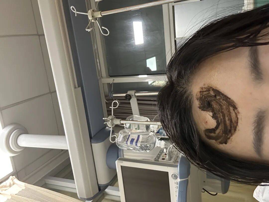 4名游客景区内遭马蜂袭击<strong></p>
<p>海南发展股票</strong>，旅游度假区：是森林公园不卖门票，蜇伤先就医后提供证据投诉