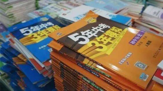 再见!陪伴深圳人26年<strong></p>
<p>华英农业股票</strong>,突然宣布将正式歇业!网友:童年回忆没了