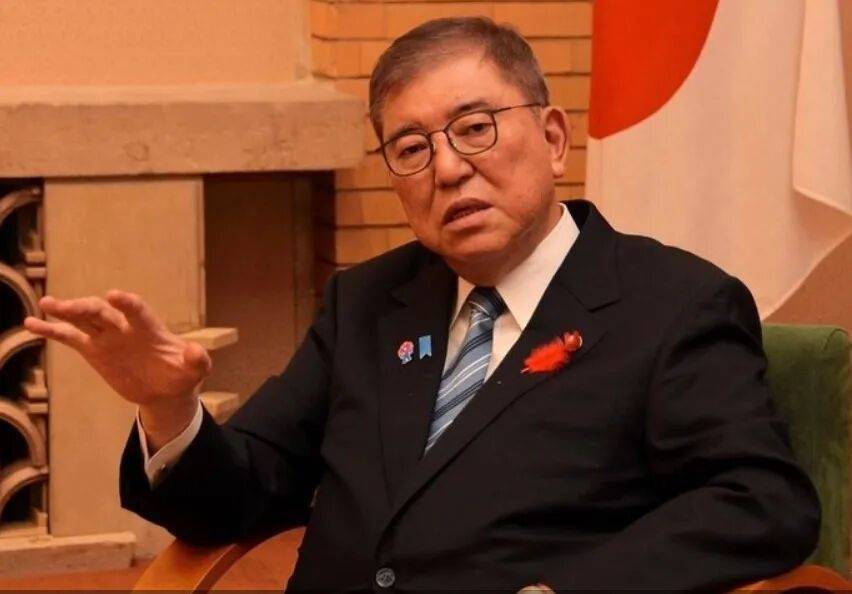 石破茂卸任当天<strong></p>
<p>海格通信股票</strong>，离开官邸时笑得合不拢嘴；此前吐槽当首相太累，没多少让人开心的事情