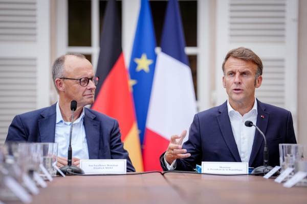 “德法支持欧盟对华贸易强硬<strong></p>
<p>保变电气股票</strong>,德国提议:考虑动用‘核选项’”