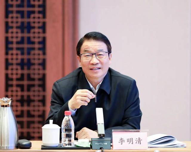 中央批准<strong></p>
<p>东方园林股票</strong>,陈新武、张伟履新职