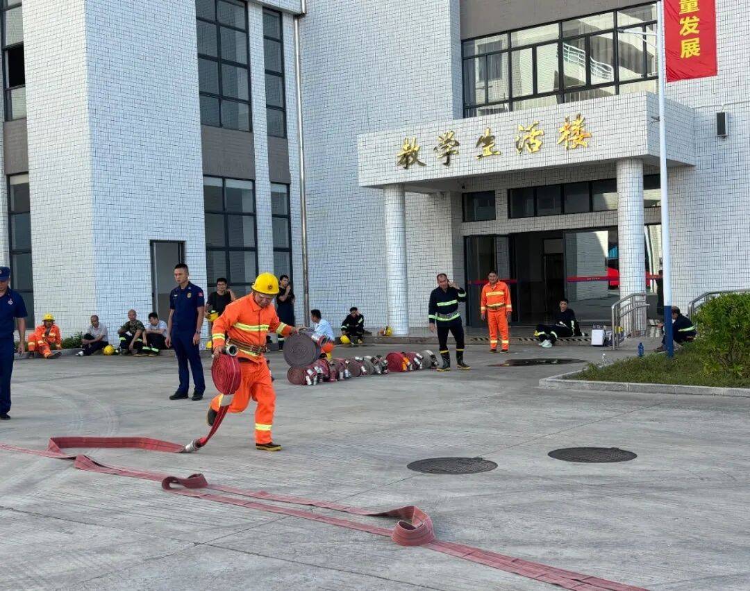 训考结合砺精兵<strong></p>
<p>宝信软件股票</strong>！高新区微型消防站技能培训暨考核顺利举行