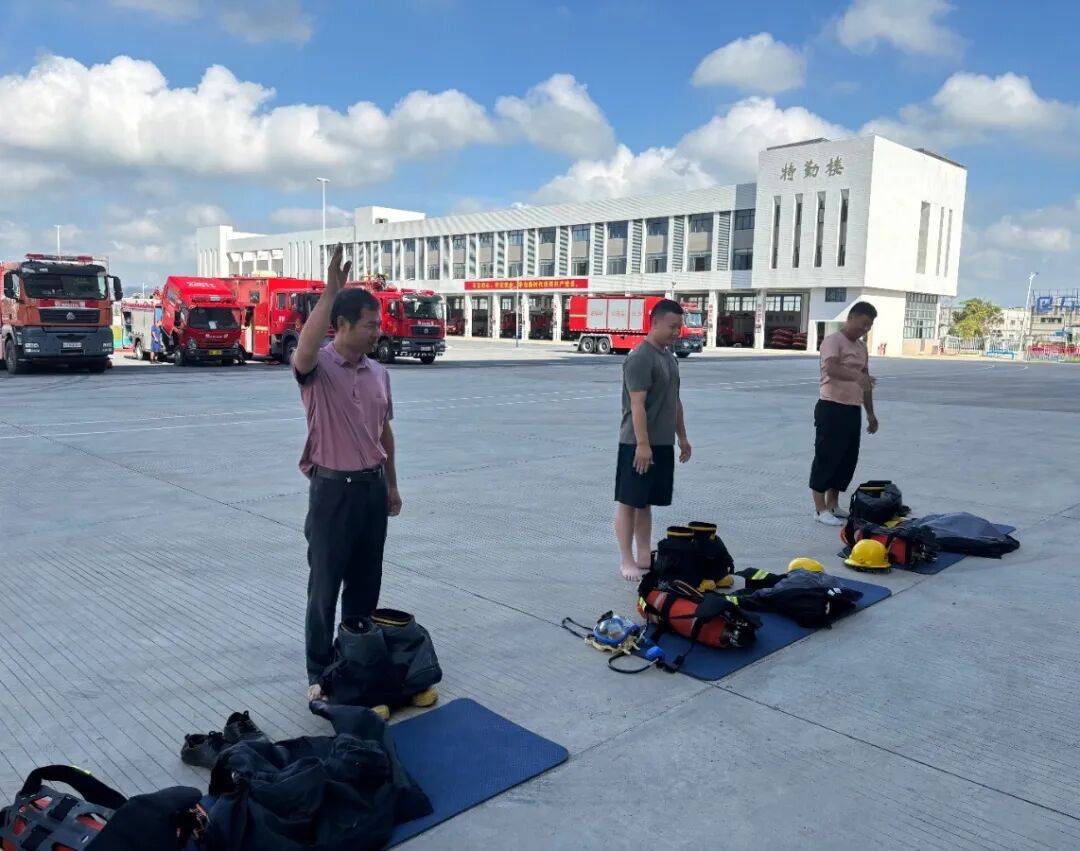 训考结合砺精兵<strong></p>
<p>宝信软件股票</strong>！高新区微型消防站技能培训暨考核顺利举行