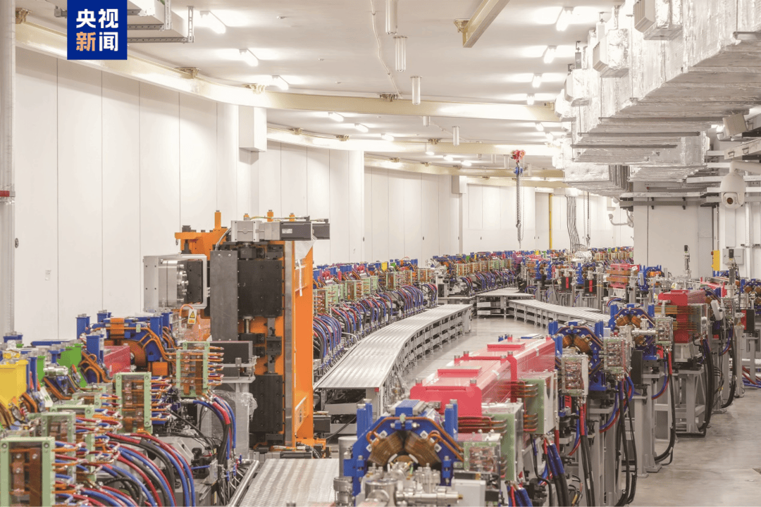 比太阳亮万亿倍<strong></p>
<p>股票交易平台</strong>!高能同步辐射光源通过工艺验收