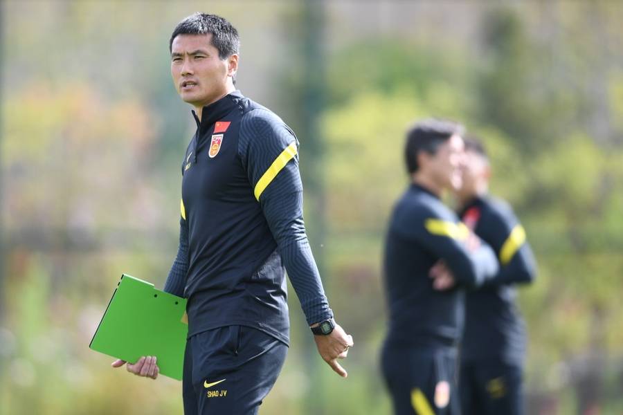 全球选聘四个月<strong></p>
<p>欧菲光股票股吧</strong>,招来只有一年执教经历的本土教练,国足新帅竟是邵佳一