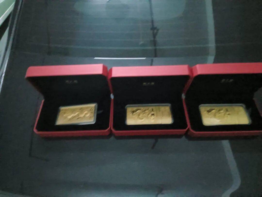 股市套现170万元后<strong></p>
<p>金发科技股票</strong>，杭州男子豪购300克金条！老板当场报警……