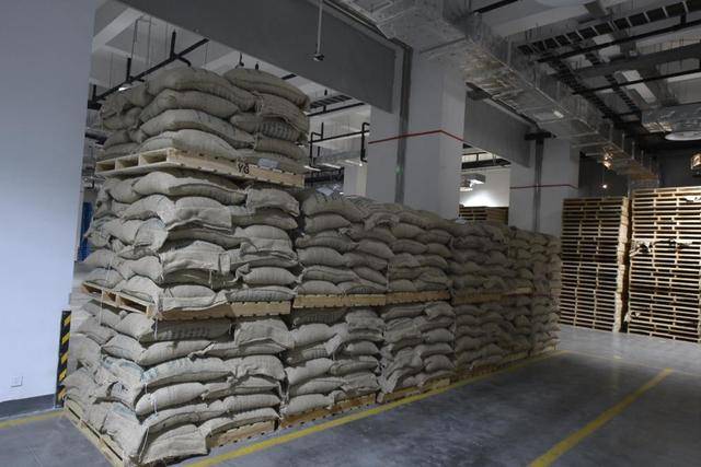 四中全会精神在基层丨记者手记:不产一粒生豆<strong></p>
<p>金发科技股票</strong>,昆山何以打造千亿元级咖啡产业?