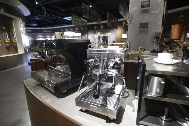 四中全会精神在基层丨记者手记:不产一粒生豆<strong></p>
<p>金发科技股票</strong>,昆山何以打造千亿元级咖啡产业?