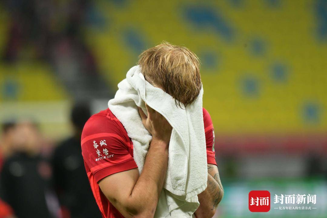 足协认定误判<strong></p>
<p>金发科技股票</strong>!成都蓉城因裁判两次争议判罚中超争冠梦碎