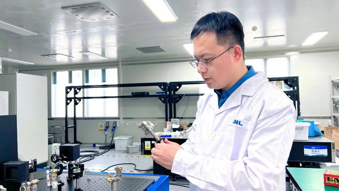 认真学习贯彻党的二十届四中全会精神<strong></p>
<p>金发科技股票</strong>!来听听他们怎么说