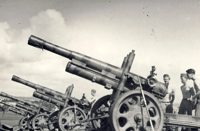 仅一千万人的北欧小国<strong></p>
<p>广百股份股票</strong>，二战坚持中立，至今让对手不敢入侵