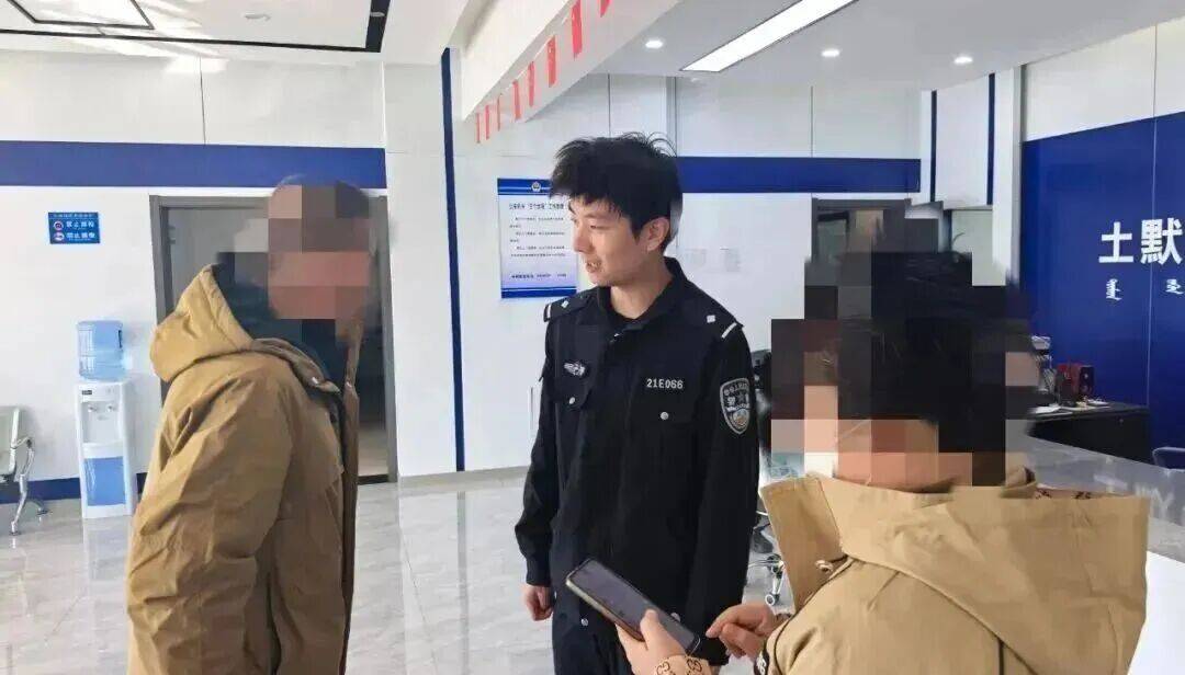 男子彩票中奖太兴奋<strong></p>
<p>智飞生物股票</strong>,拍照发业主群分享,隔天奖金被邻居冒领……