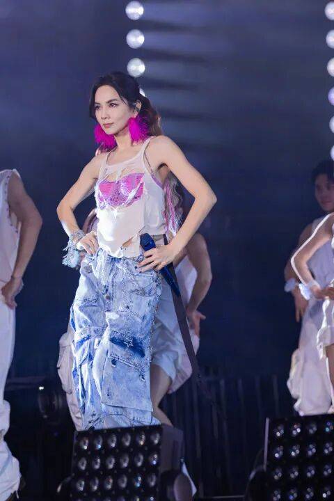 陈嘉桦<strong></p>
<p>智飞生物股票</strong>，不慌不忙的惊艳