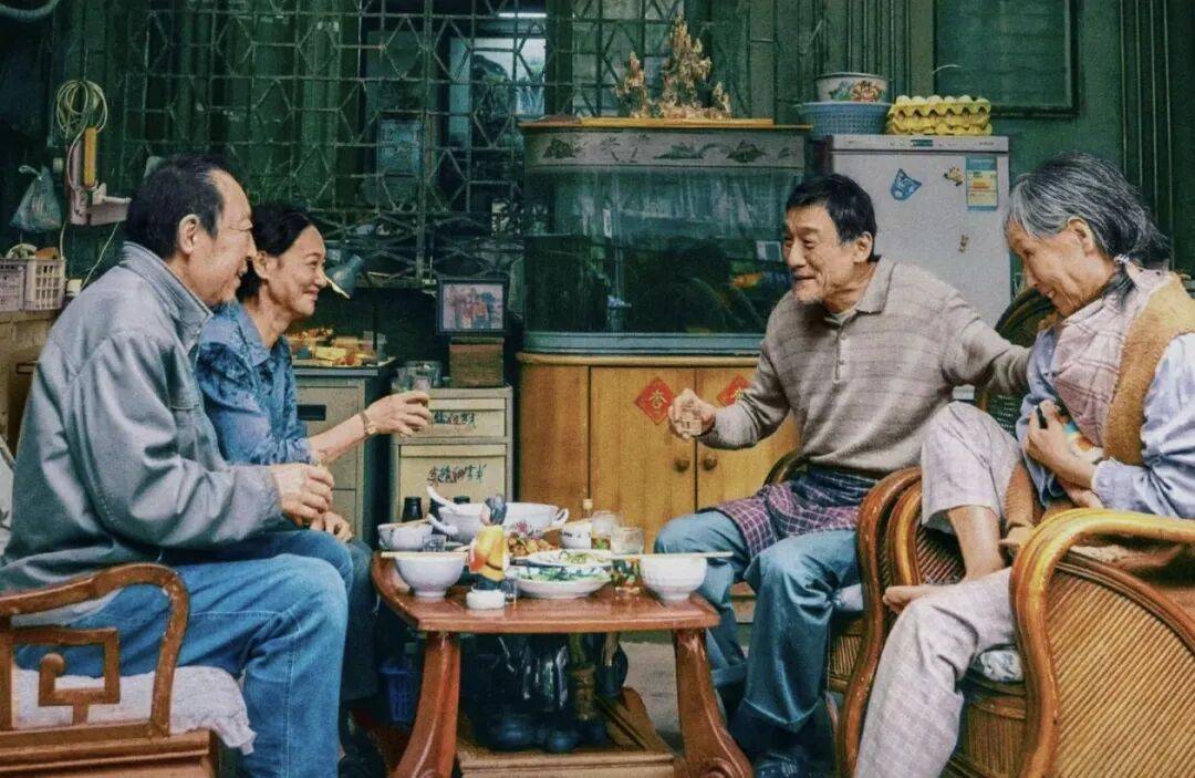 第一批丁克老后<strong></p>
<p>中公教育股票</strong>，“伴侣能陪一程，但最后都要靠自己”