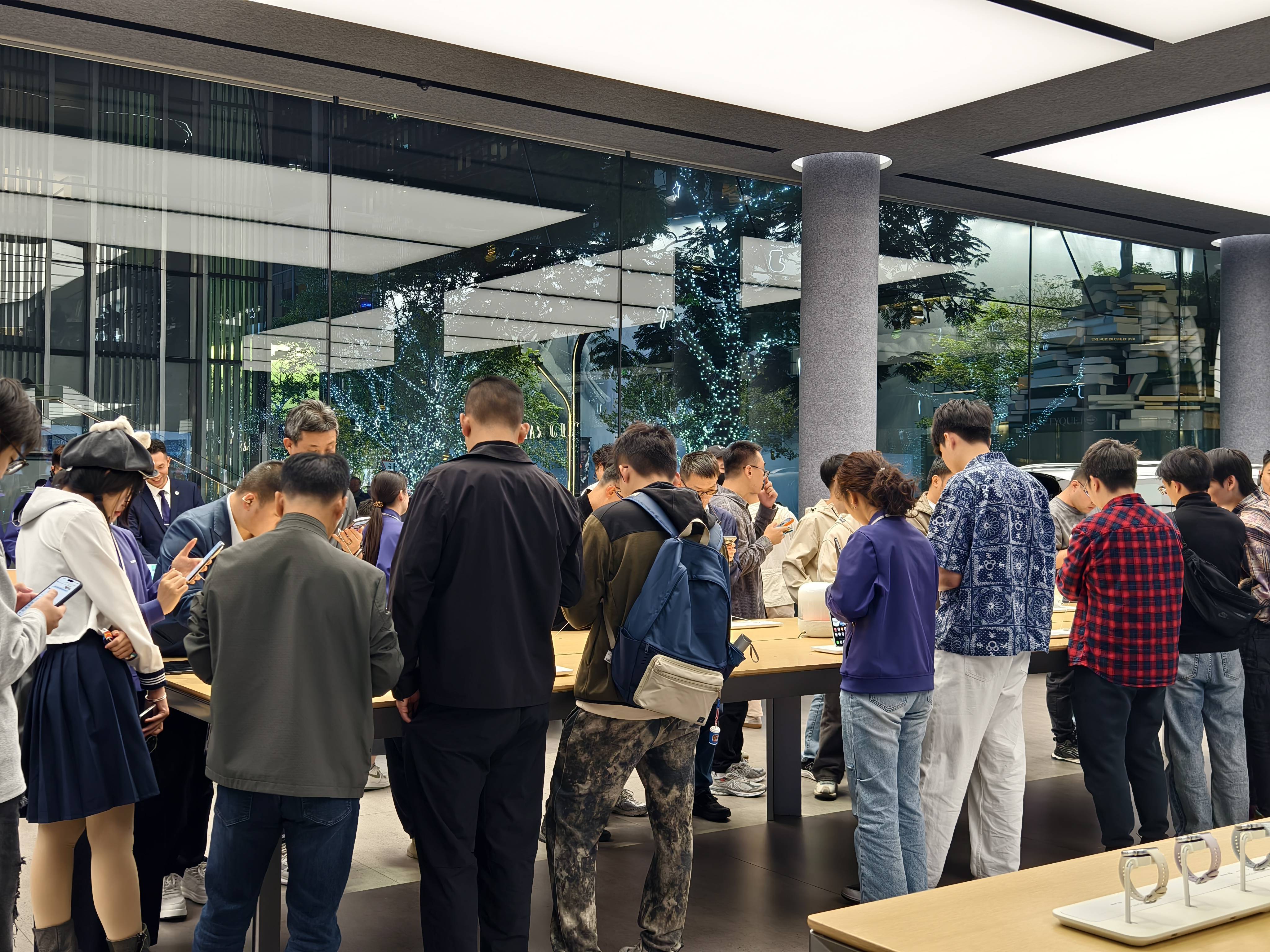 独家｜华为Mate80首批备货30万台左右<strong></p>
<p>海立股份股票</strong>，渠道商称“定价很有魄力”